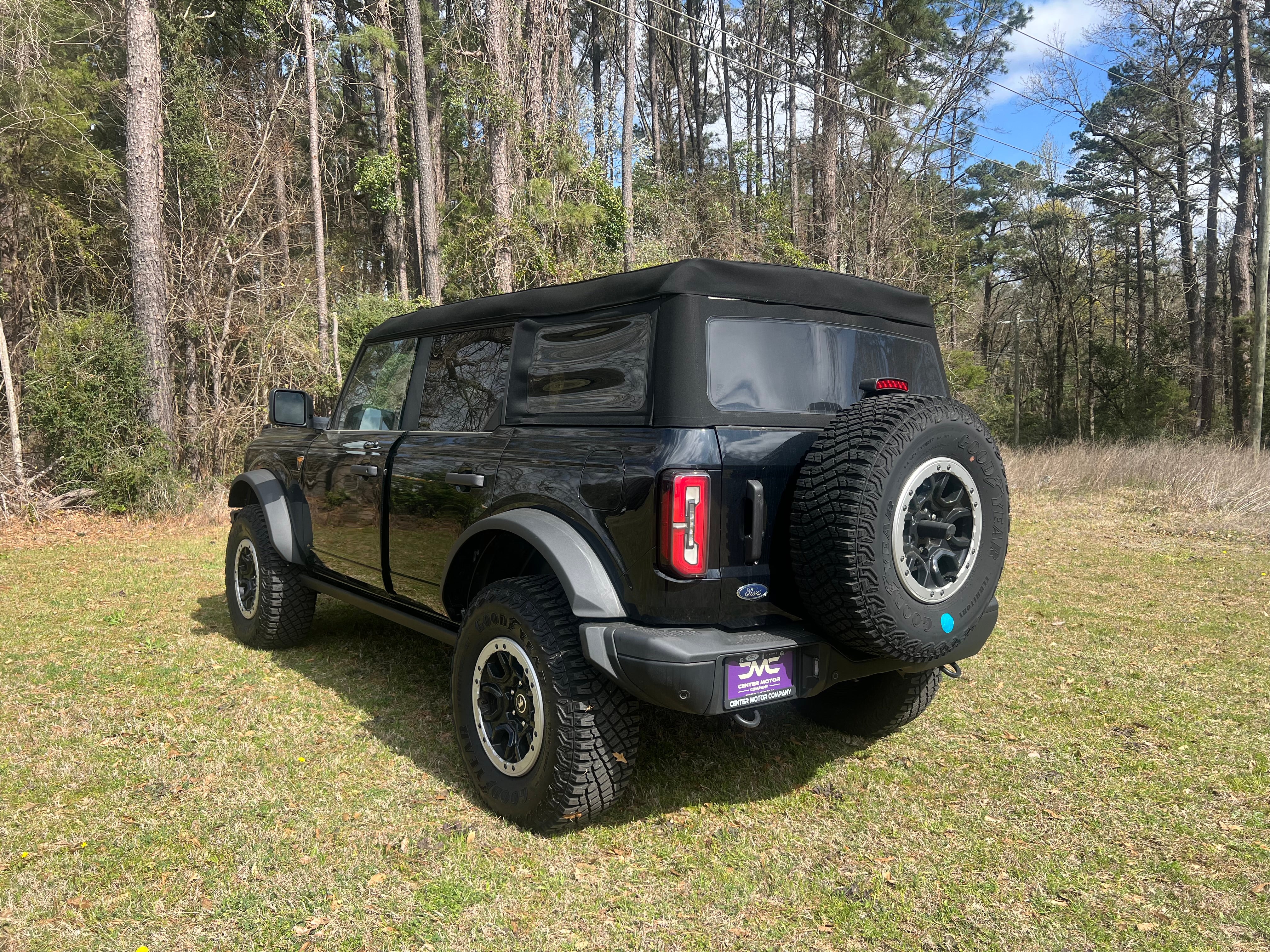 2023 Ford Bronco Base