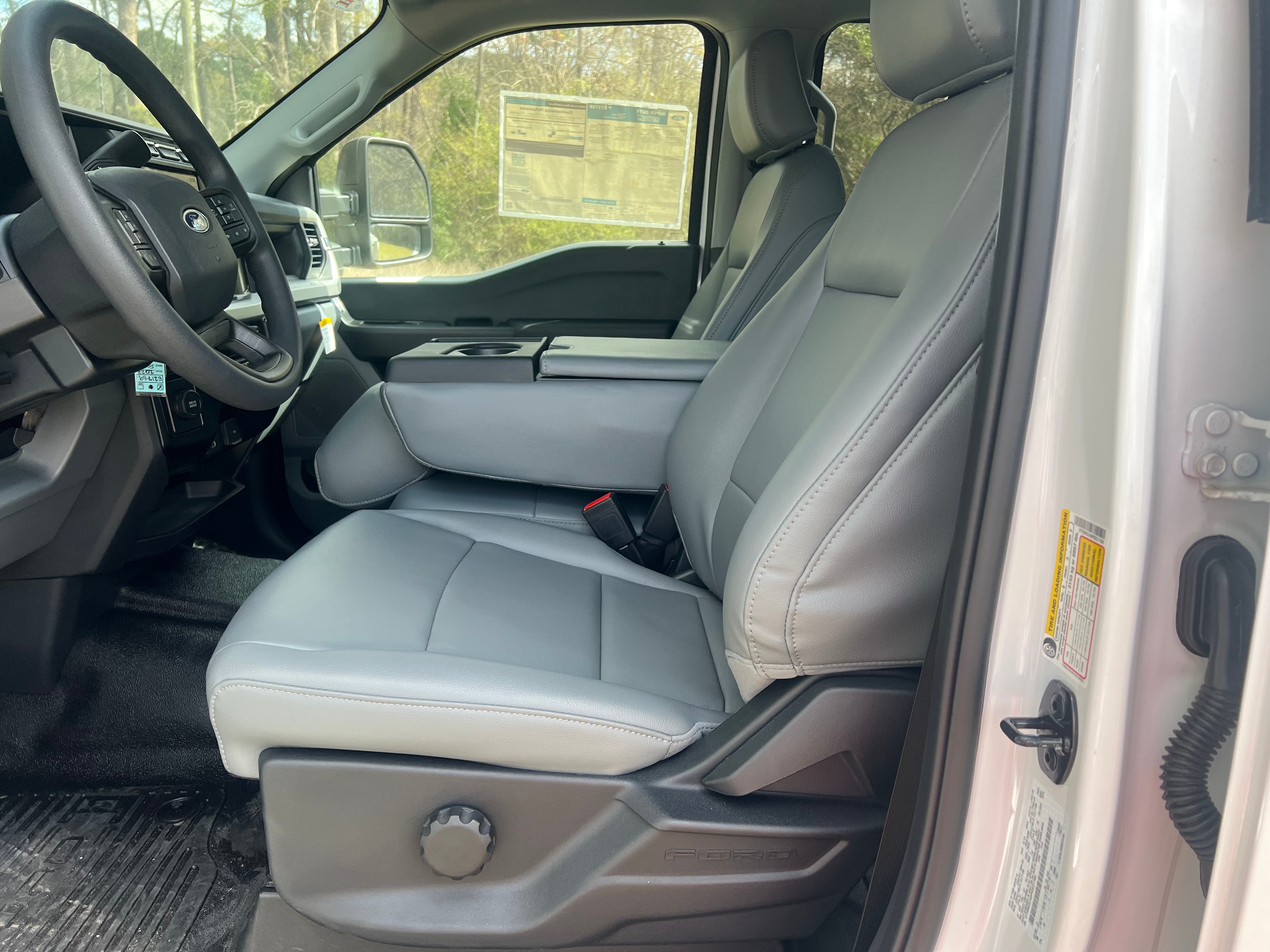 2023 Ford Super Duty F-350 DRW XL