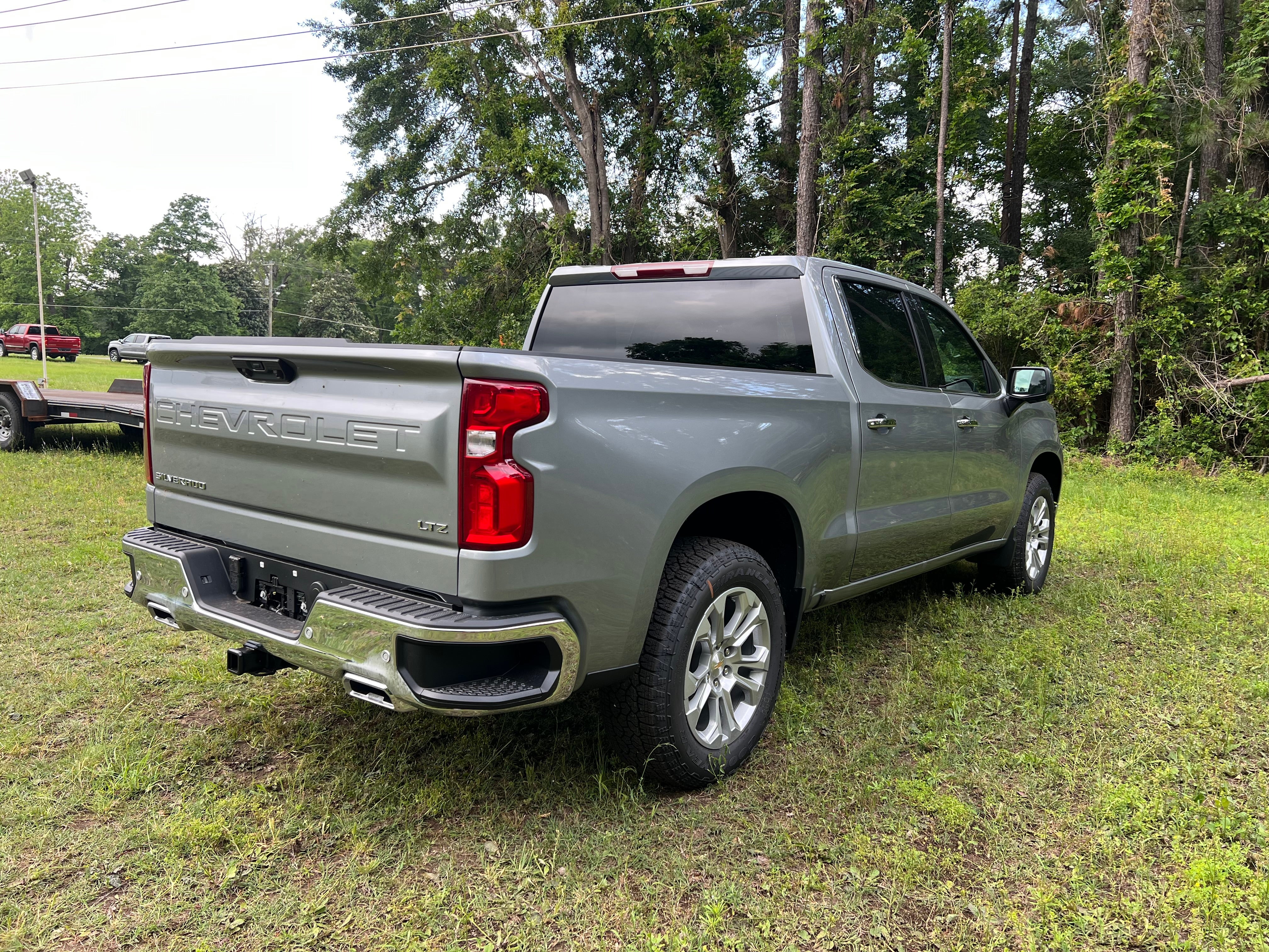 2025 Chevrolet Silverado 1500 LTZ