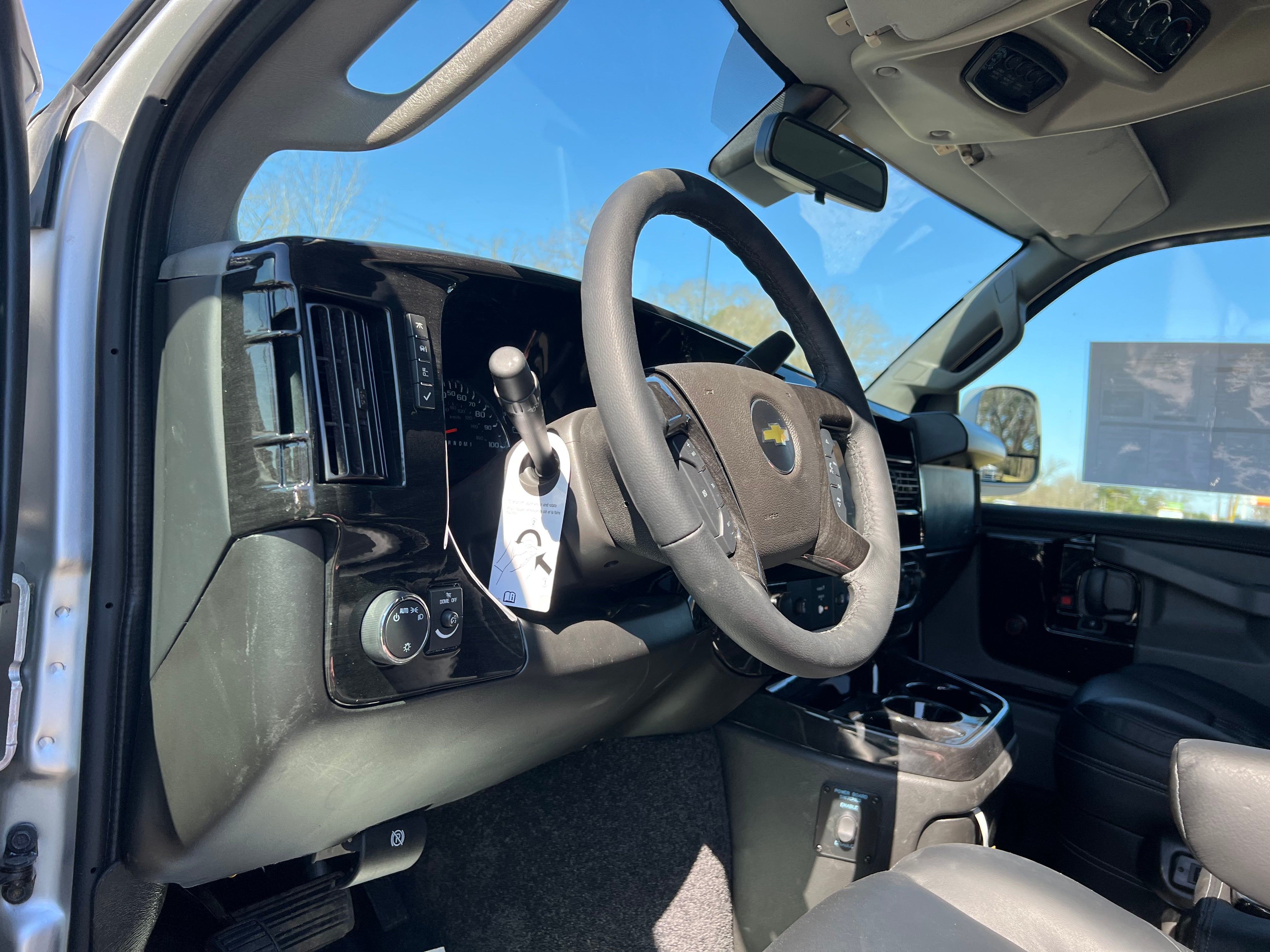 2025 Chevrolet Express Cargo 2500 WT