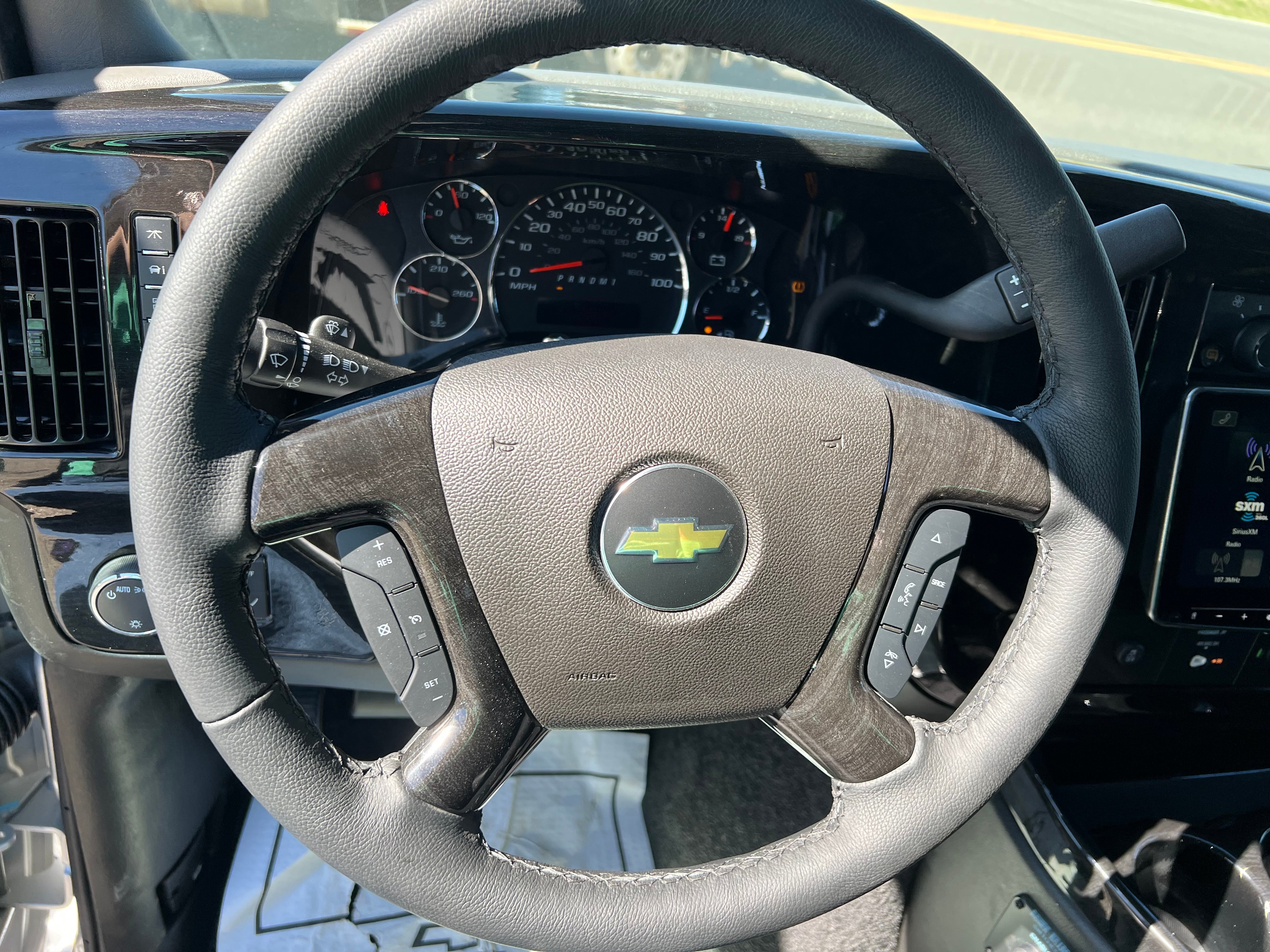 2025 Chevrolet Express Cargo 2500 WT