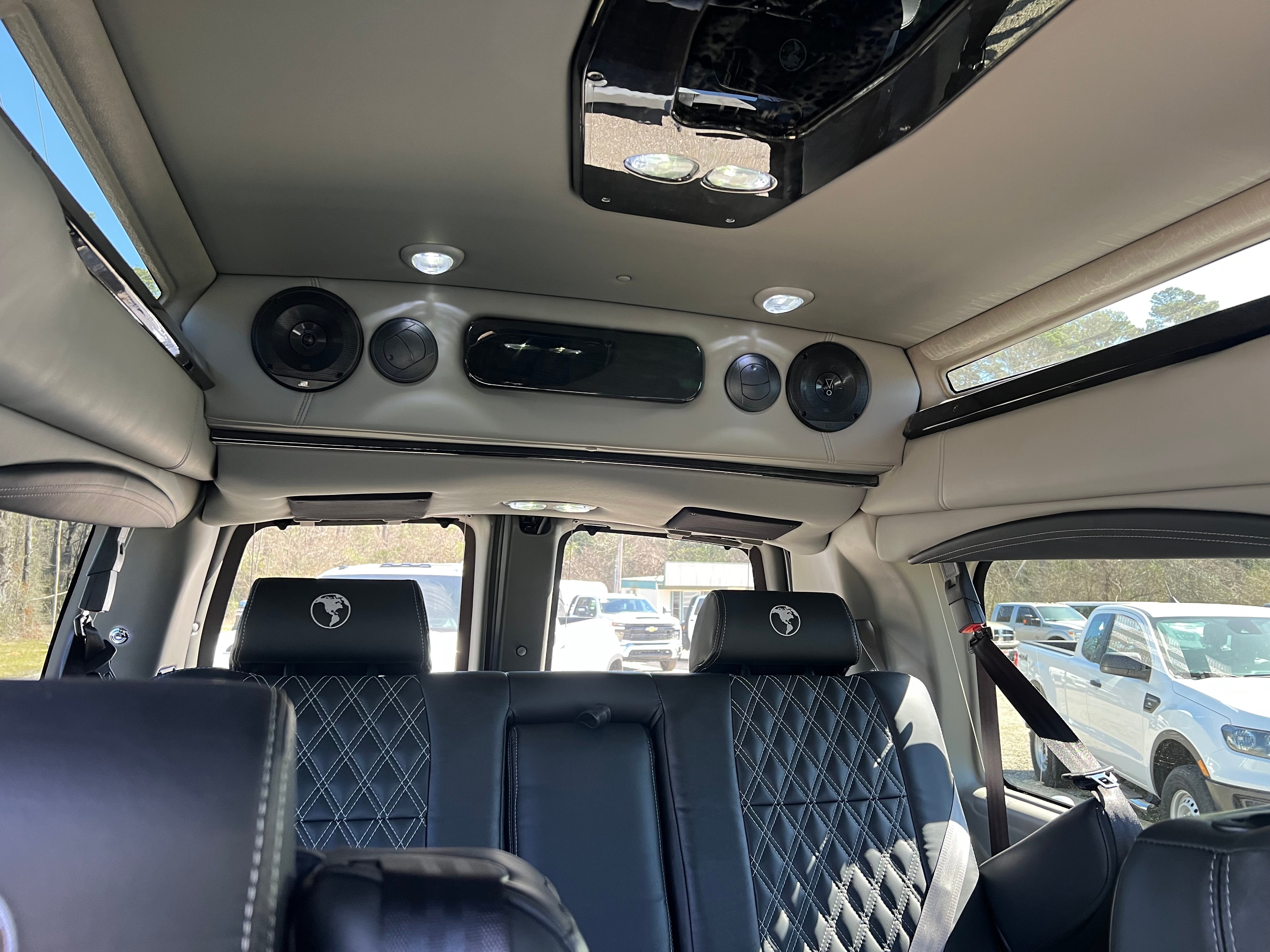 2025 Chevrolet Express Cargo 2500 WT