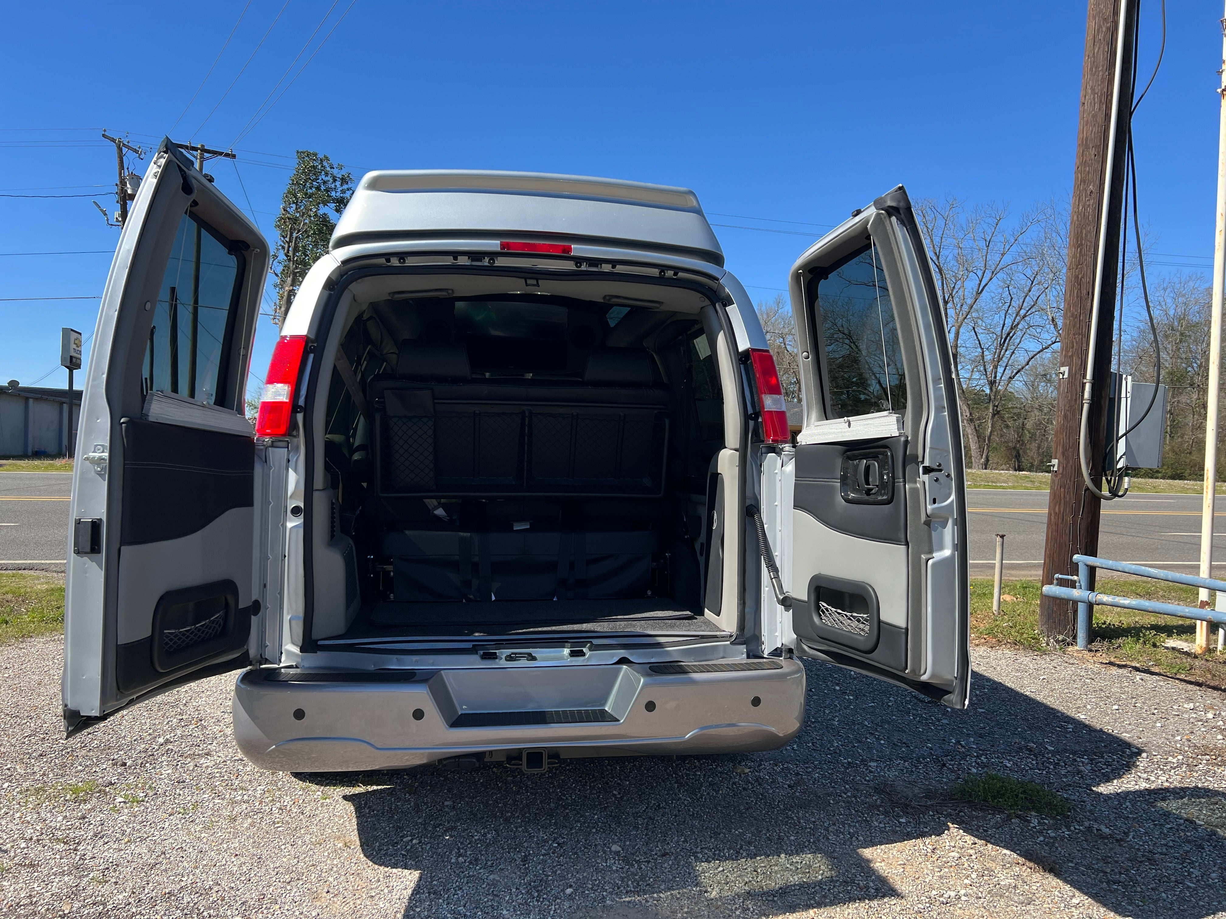 2025 Chevrolet Express Cargo 2500 WT