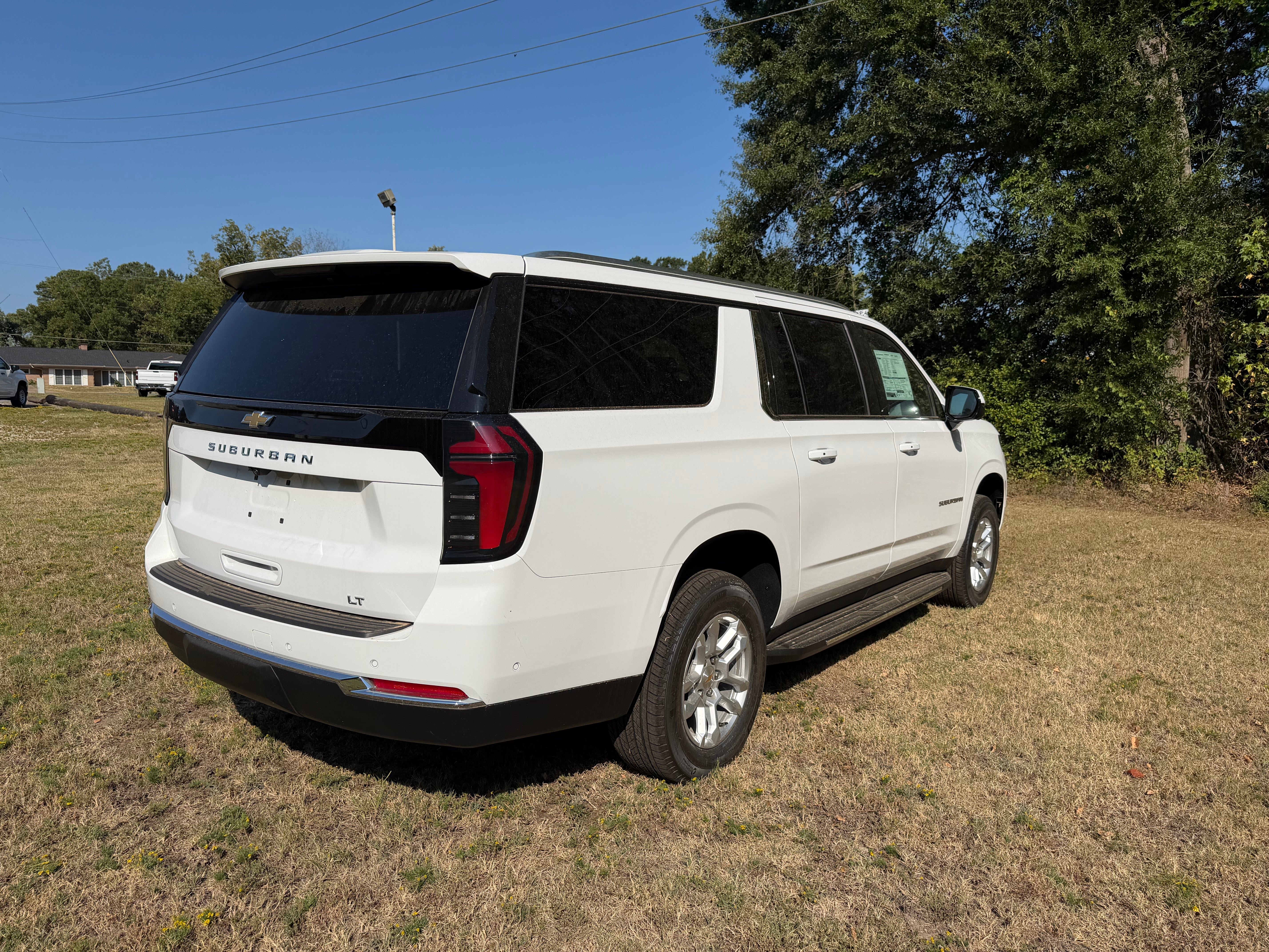 2026 Chevrolet Suburban LT