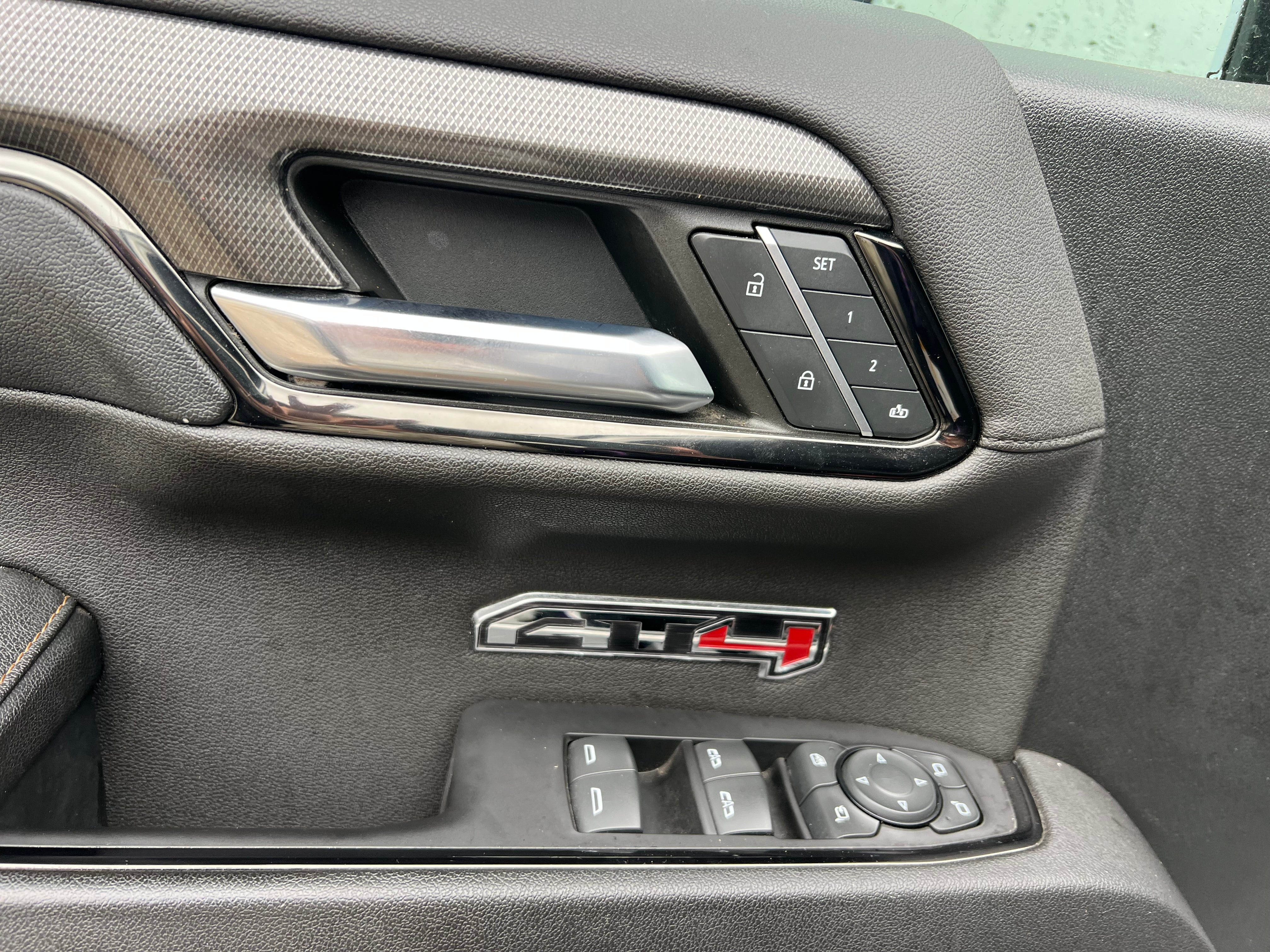 2023 GMC Sierra 1500 AT4