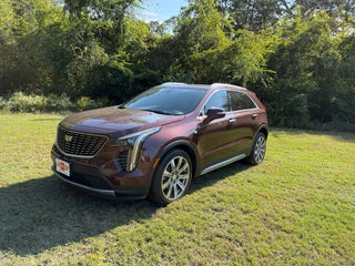 2022 Cadillac XT4 FWD Premium Luxury
