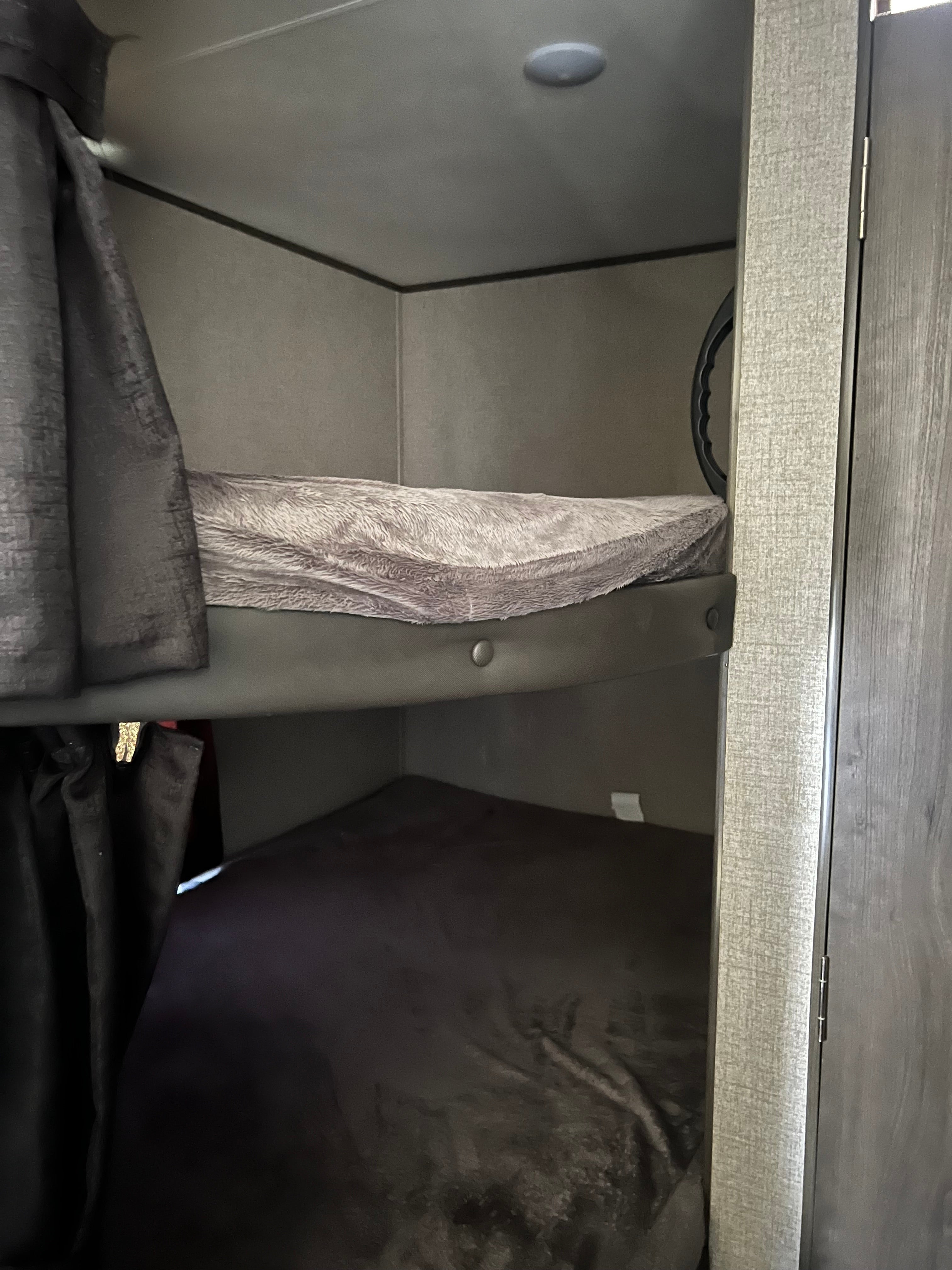 2021 JAYCO 264BH Base