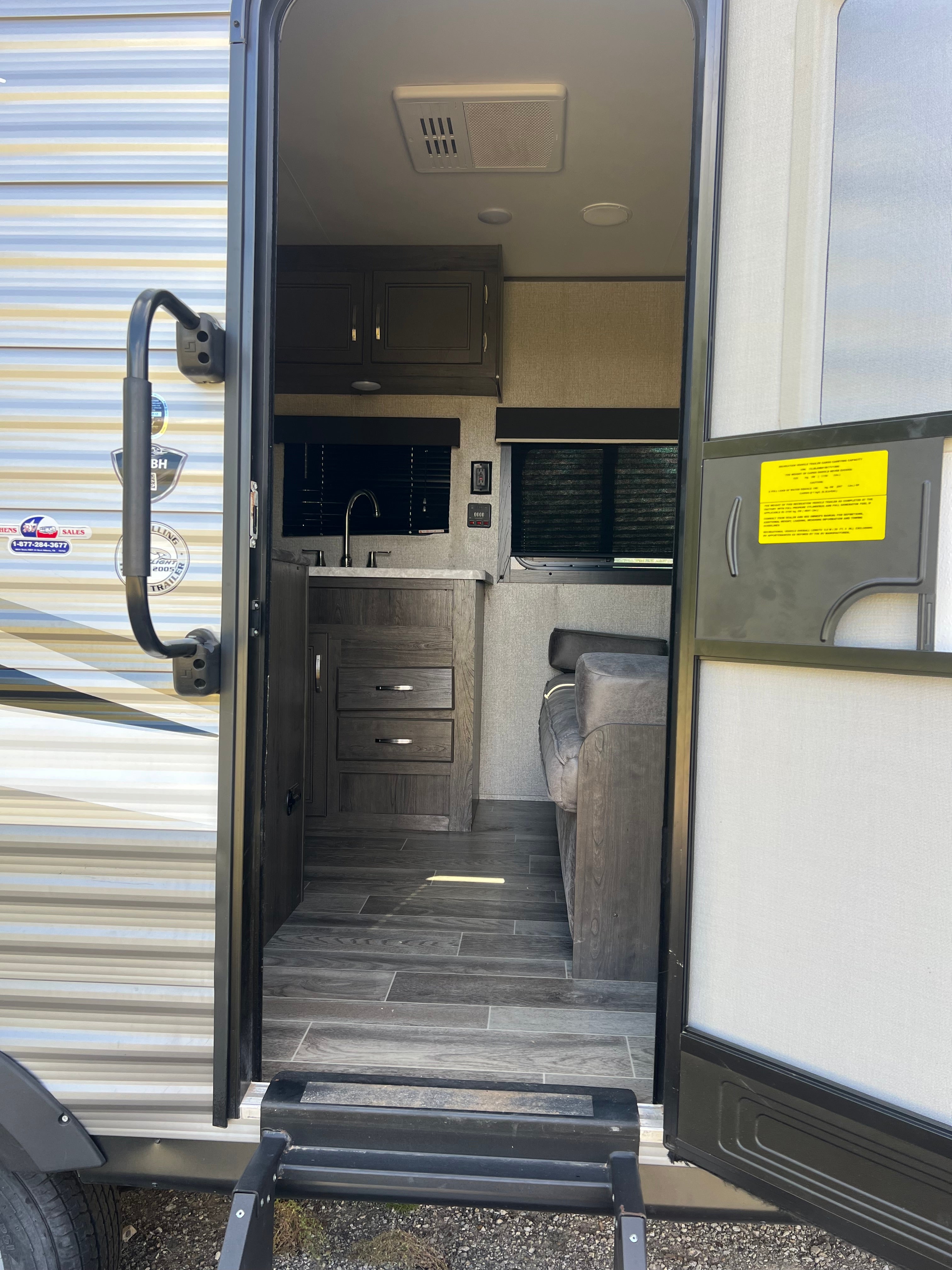 2021 JAYCO 264BH Base