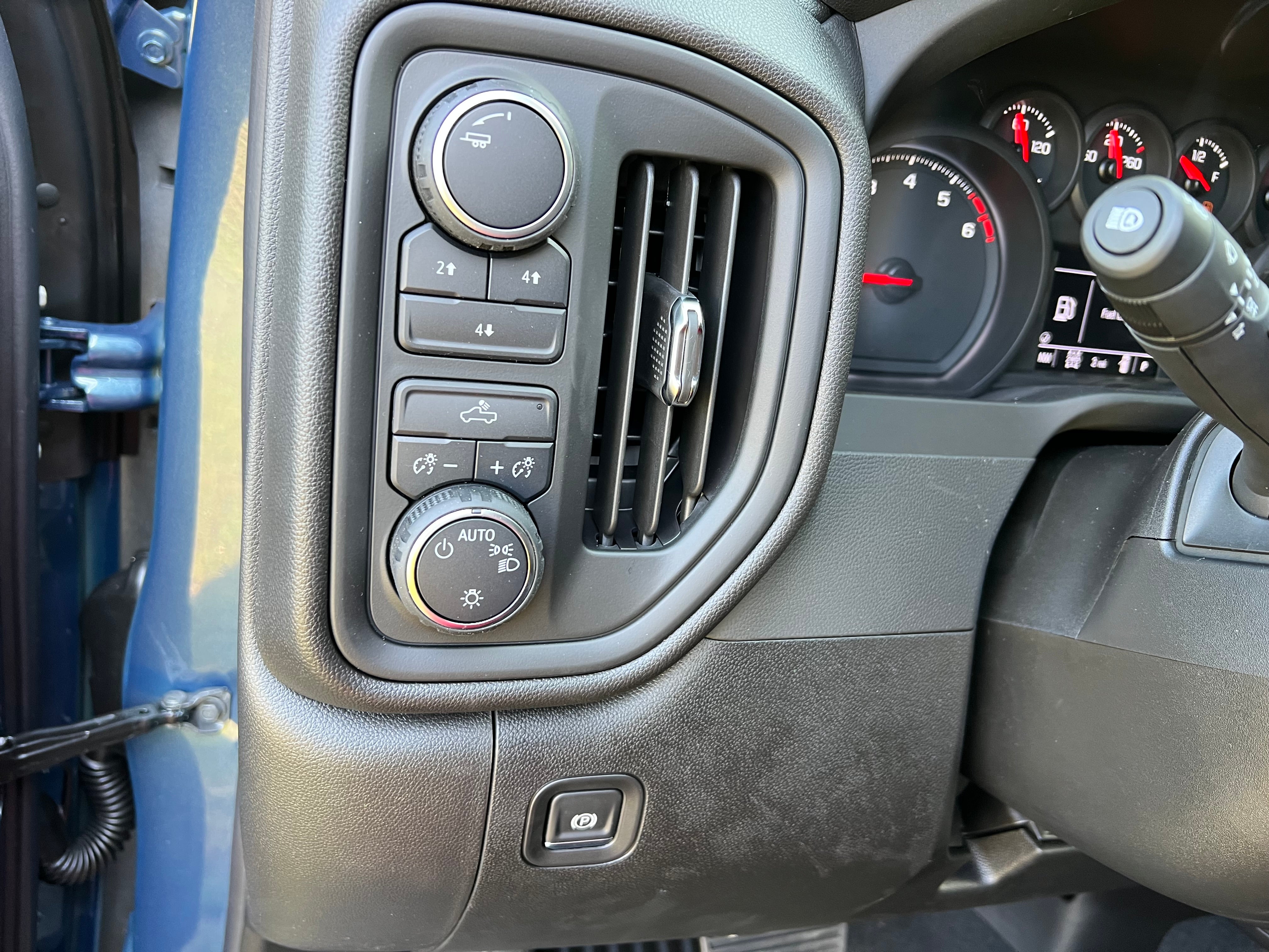 2025 Chevrolet Silverado 2500 HD Custom