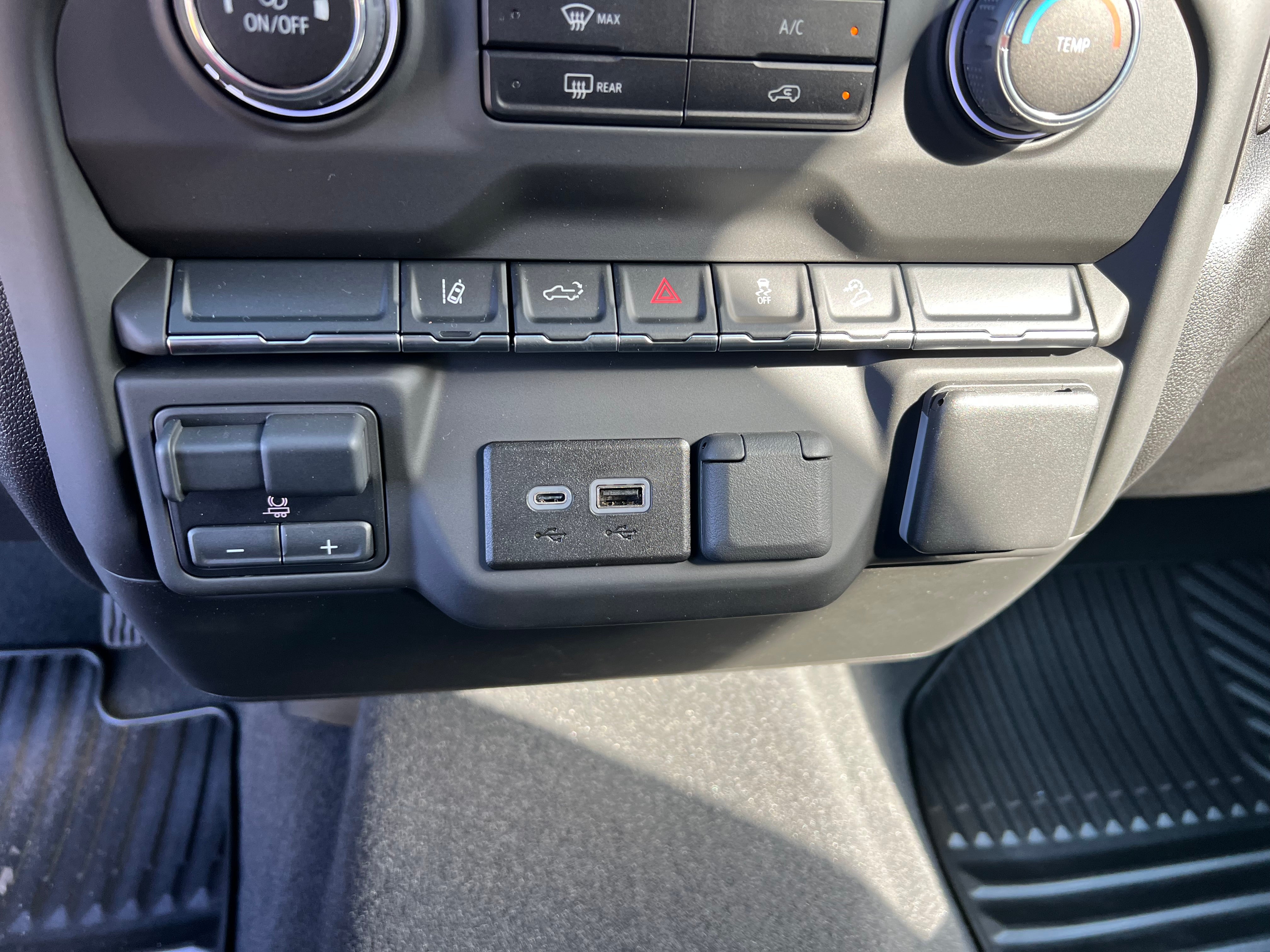 2025 Chevrolet Silverado 2500 HD Custom