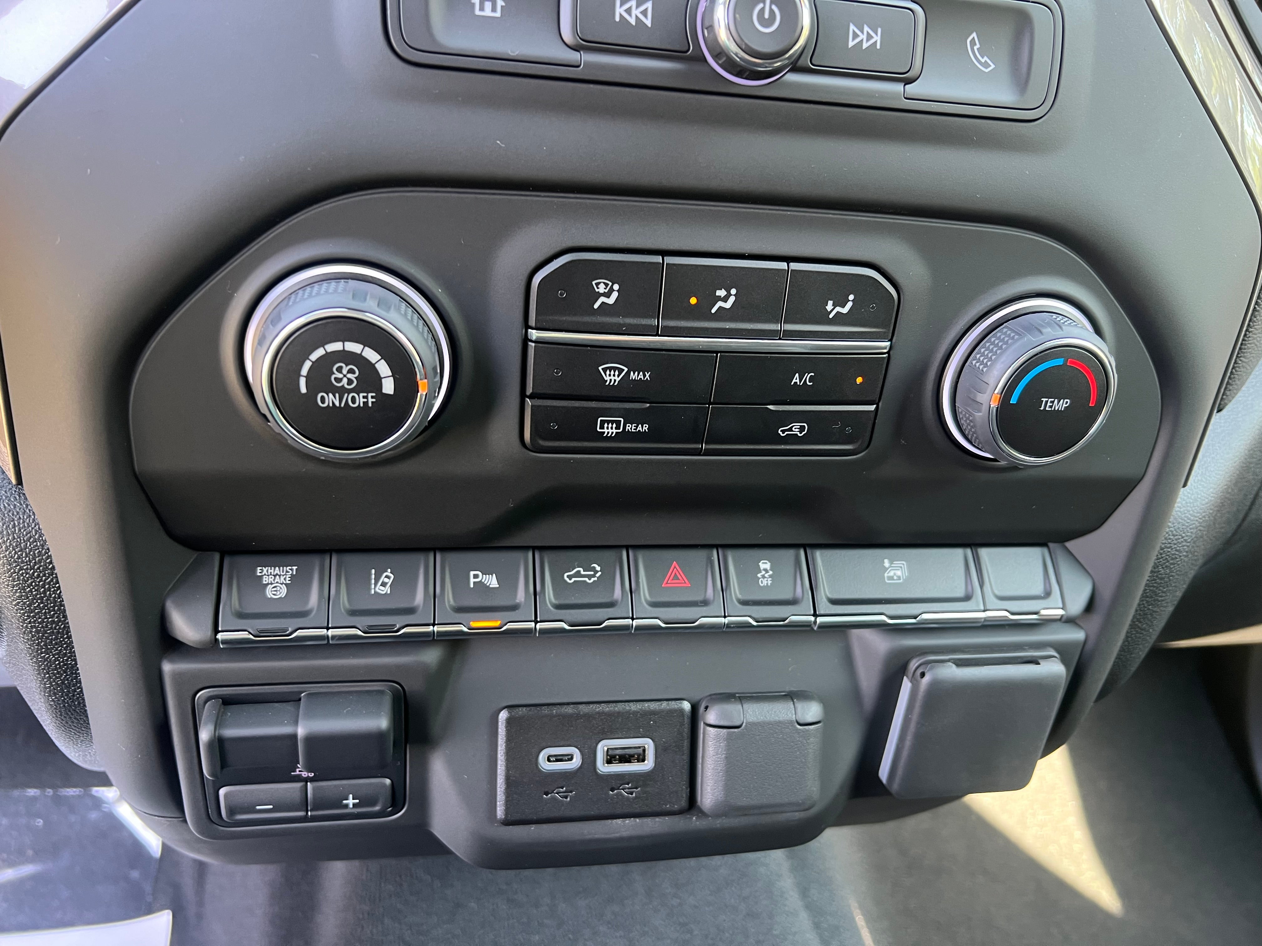 2025 Chevrolet Silverado 2500 HD Custom